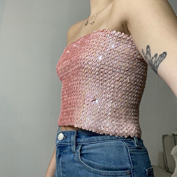 pink crop top - Picture 3 of 3